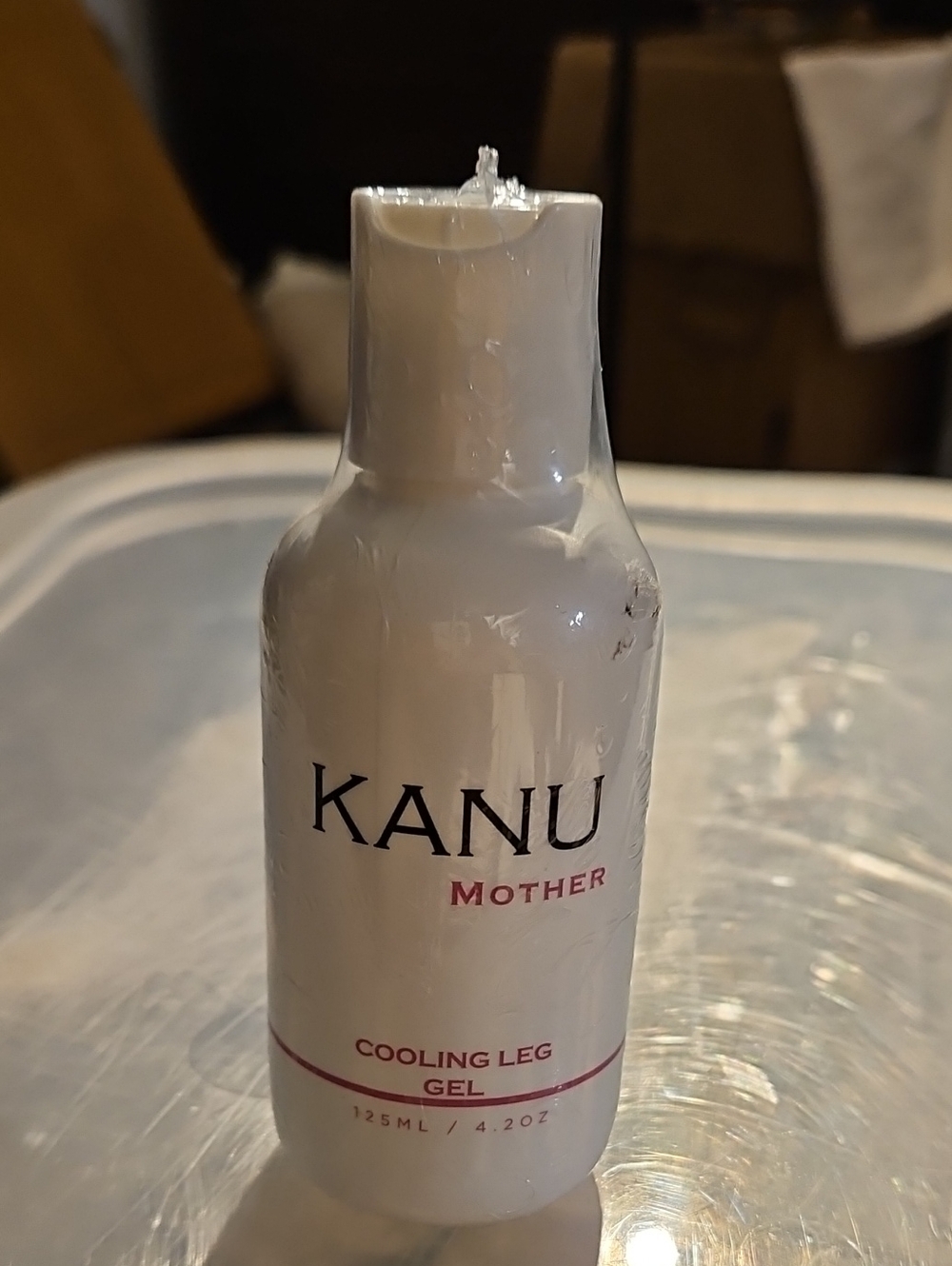 Kanu Surf Mother Cooling Leg Gel — White